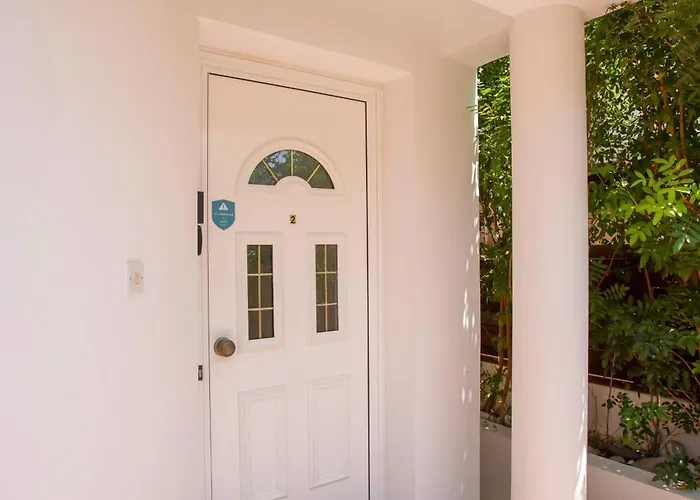 Spacious With Private Pool Villa *