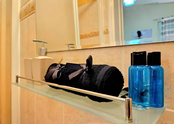 Spacious With Private Pool Paphos