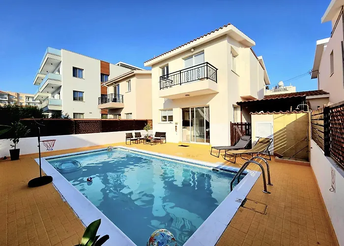 Spacious With Private Pool ヴィラ *