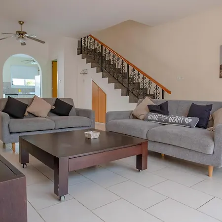 Villa Spacious With Private Pool *