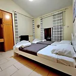 Spacious With Private Pool Βίλα Πάφος
