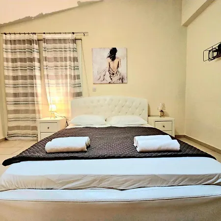 Вилла Spacious With Private Pool *