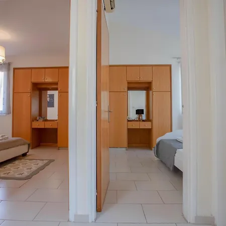 Spacious With Private Pool Villa
